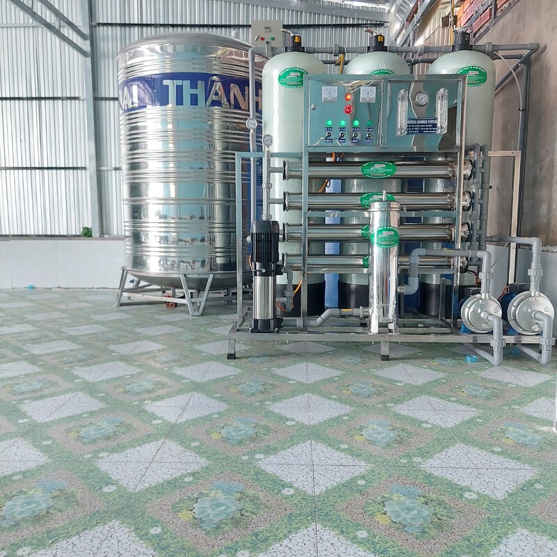 Máy lọc nước mặn thành nước ngọt