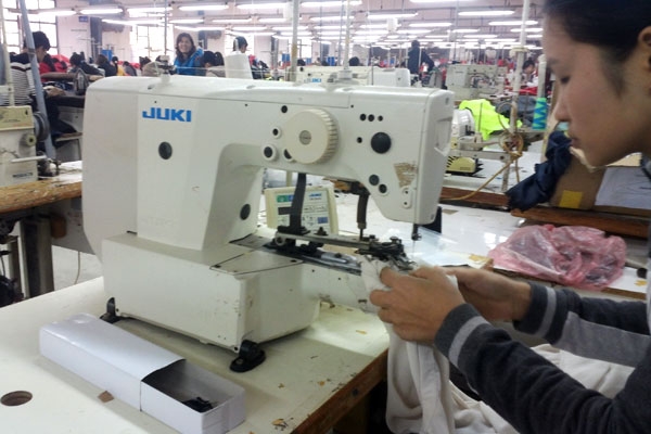 máy may điện tử