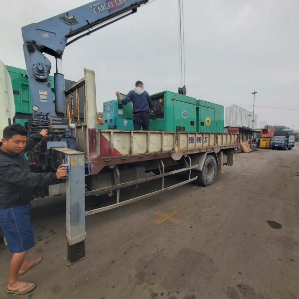 Máy phát điện
