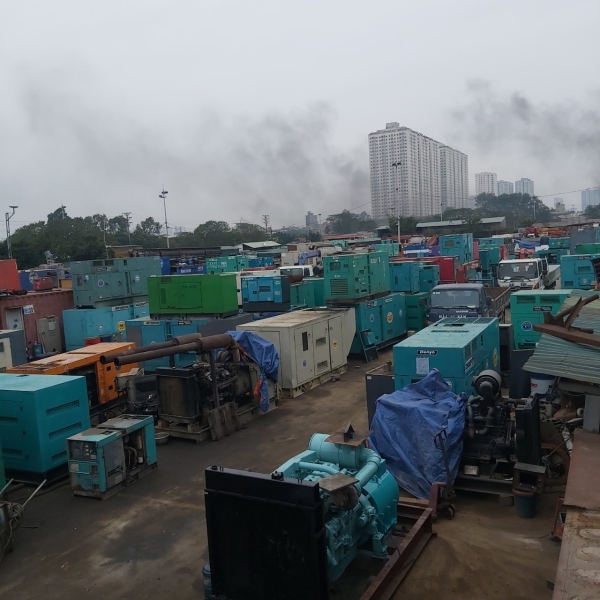 Máy phát điện