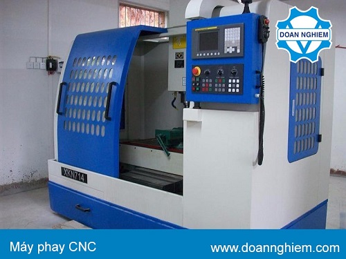 Máy phay CNC