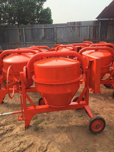 Máy trộn bê tông 350L