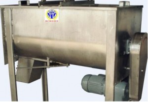 Máy trộn thức ăn chăn nuôi