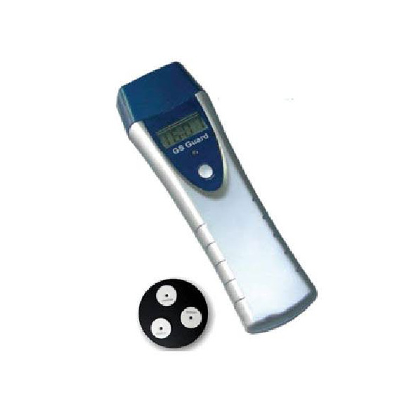 Máy tuần tra bấm chíp