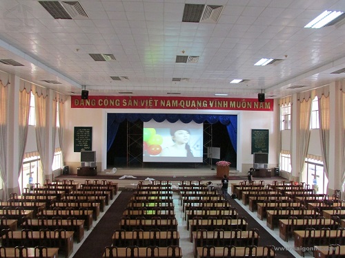 Cung cấp và cho thuê máy chiếu