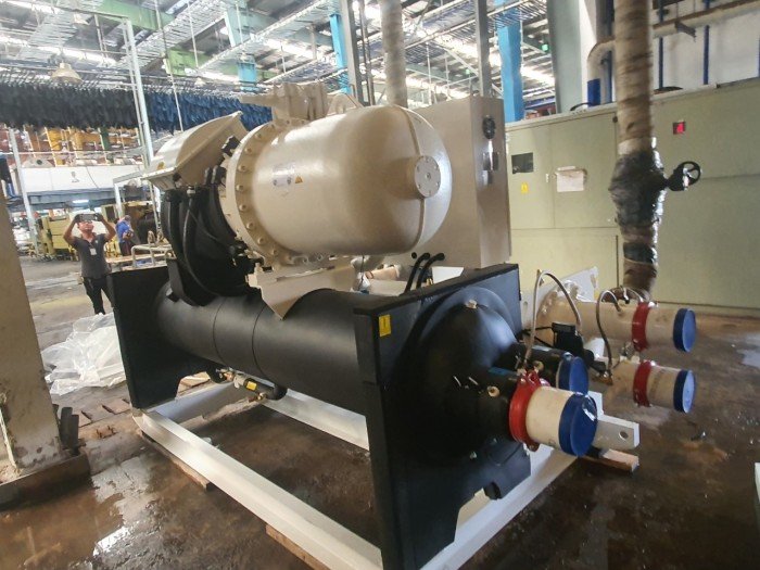 Máy chiller trục vít Bitzer Tica