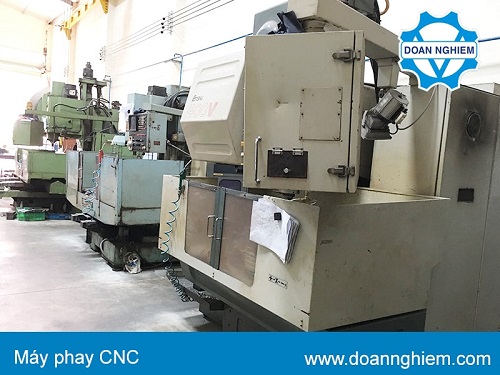 Máy phay CNC