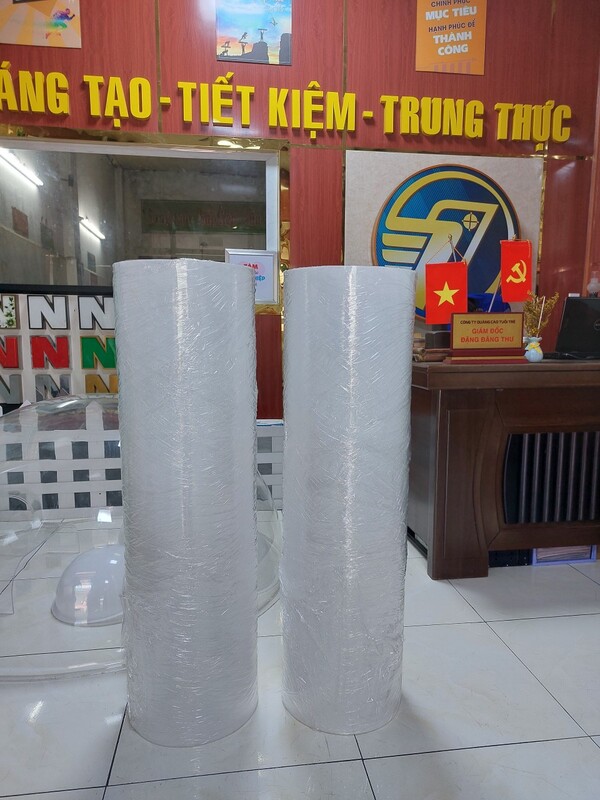 Mica ống trụ