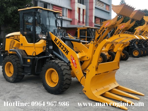 Máy kẹp gỗ HJ932K gầu 1 khối