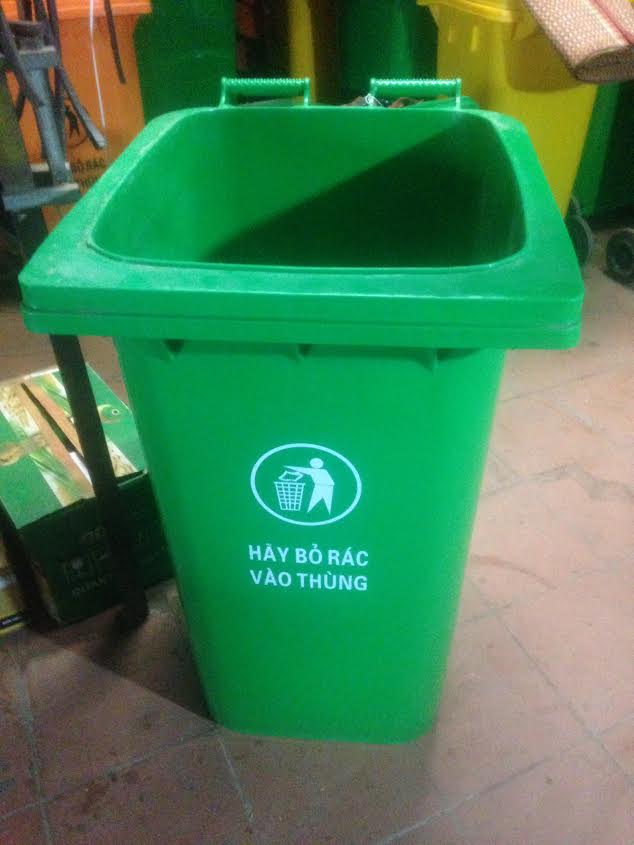 Thùng rác nhựa