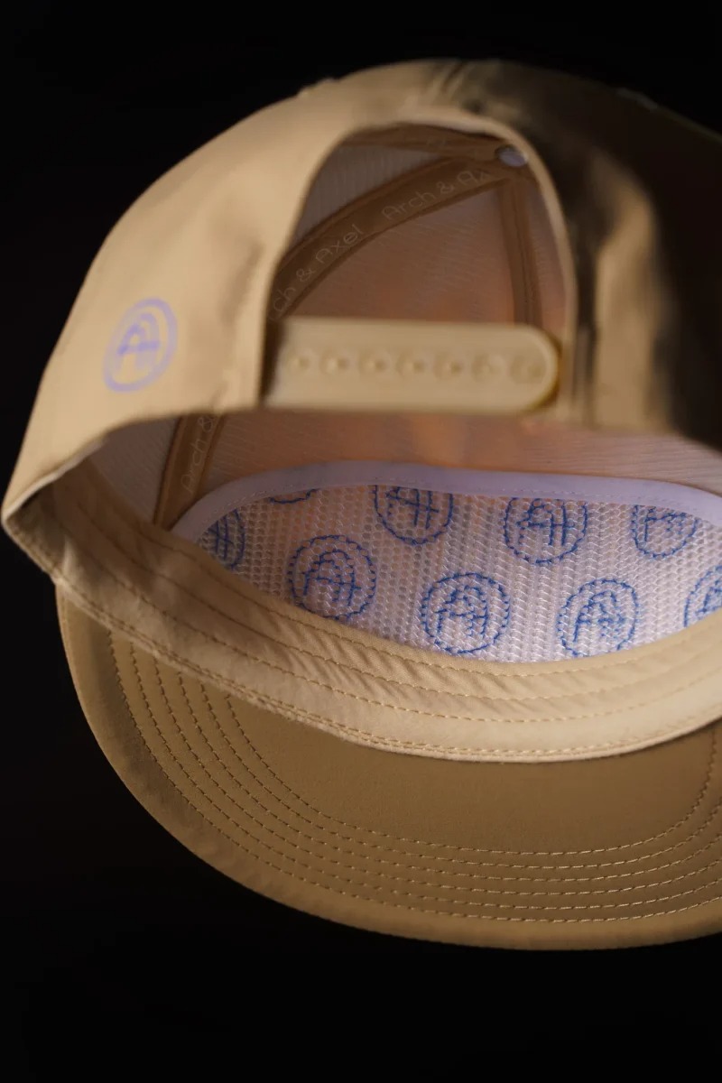 Mũ snapback
