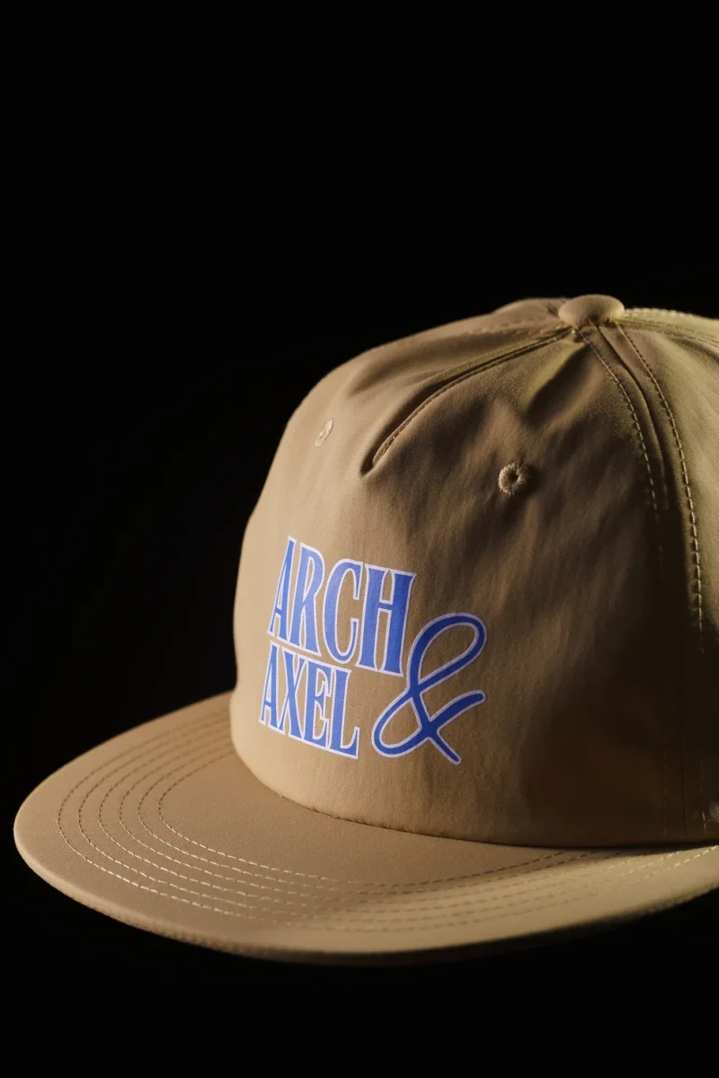 Mũ snapback