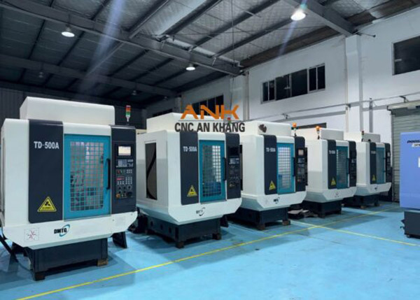 Một số hình ảnh máy CNC cũ An Khang nhận order