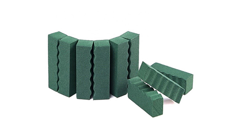 Mút xốp máy bế tự động