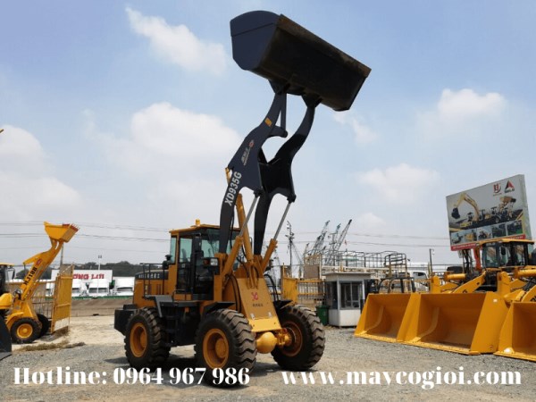 Máy xúc lật XD935 gầu 3 khối