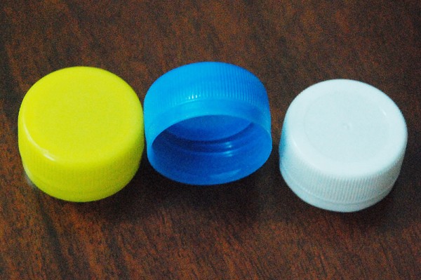 Nắp chai nước suối không gas