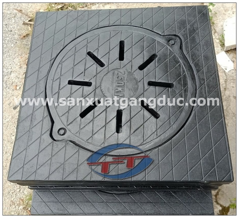 Nắp hố ga Composite KT 900x900xN650
