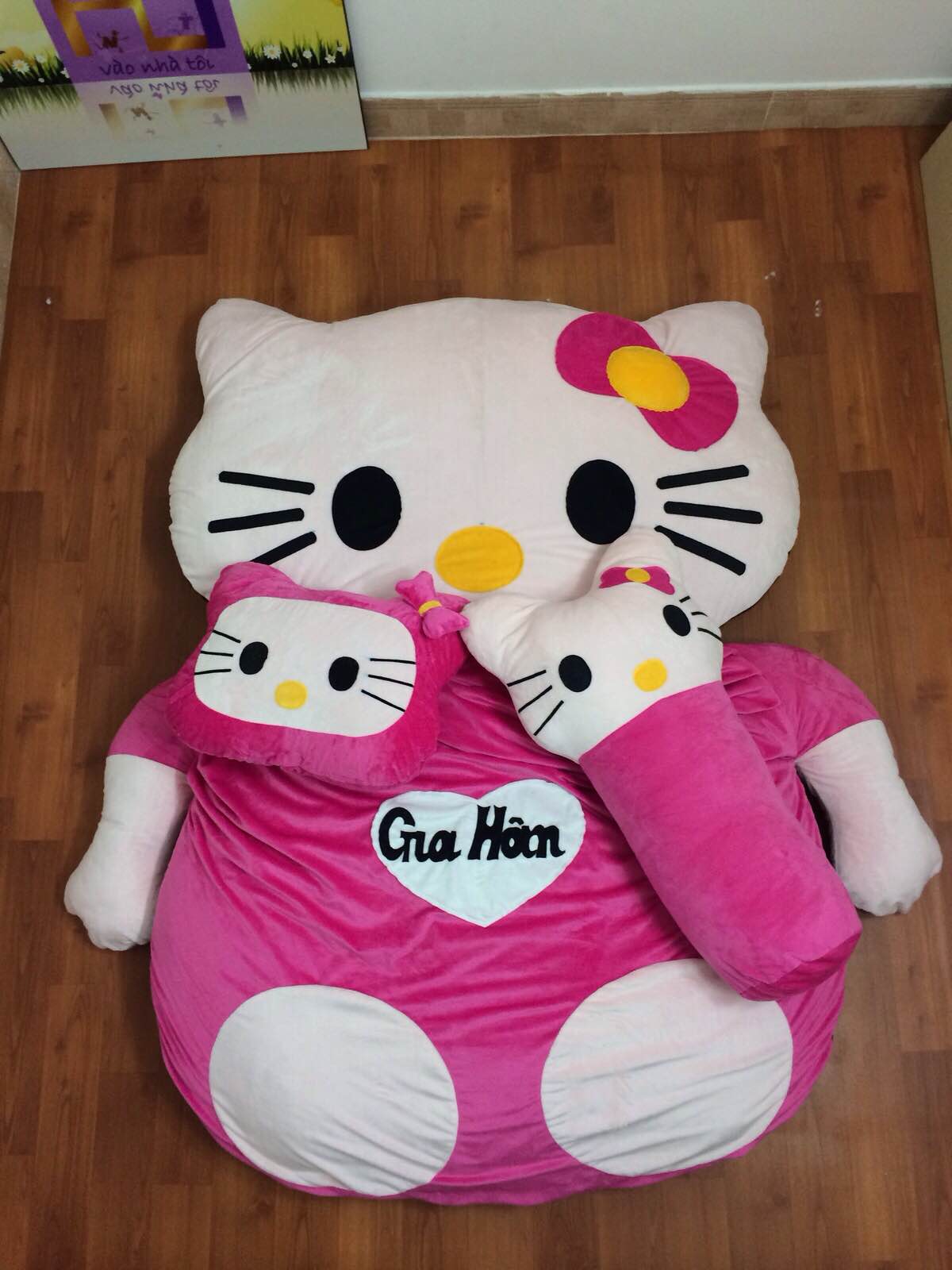 Nệm thú bông hello kitty