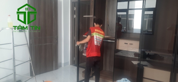 Vệ sinh nhà cửa