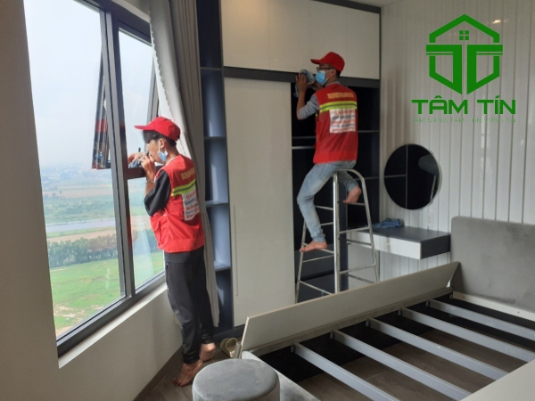 Vệ sinh nhà cửa