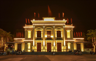 Nhà hát lớn