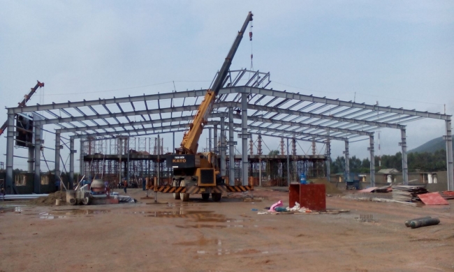 Nhà xưởng thép