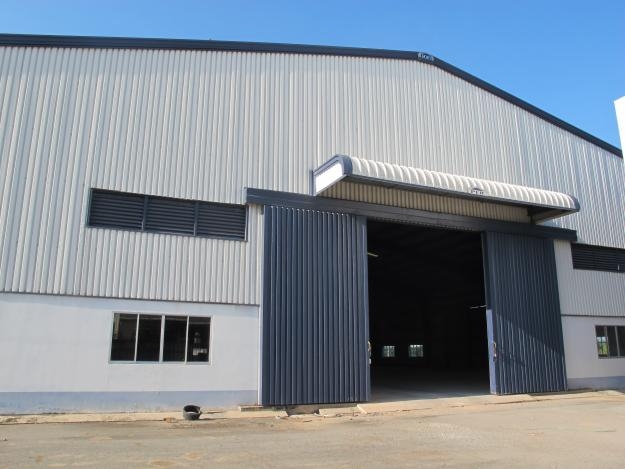 Nhà xưởng thép