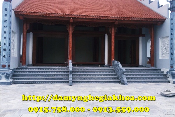 Nhà thờ họ bằng đá