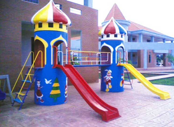 Nhà chòi cầu trượt
