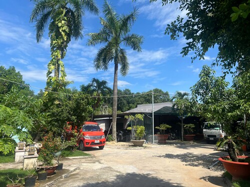 Nhà máy chính
