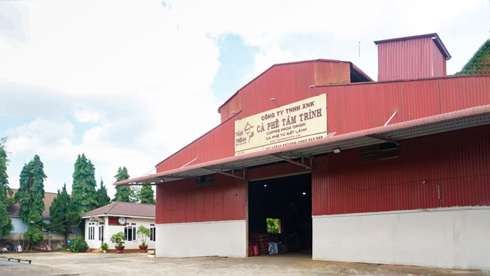 Nhà máy sản xuất thô