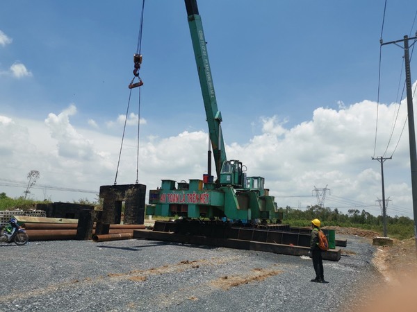 Nhà thầu ép cọc bê tông