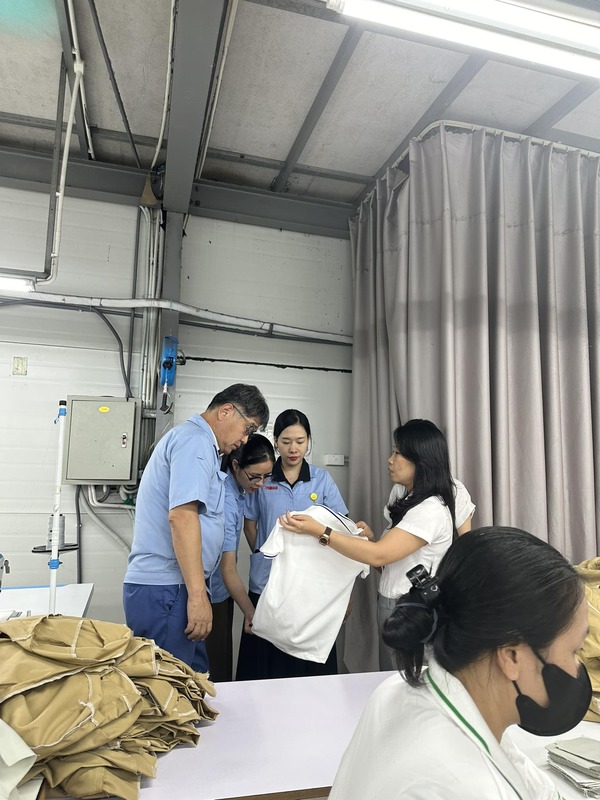 Nhà xưởng và hoạt động tham quan