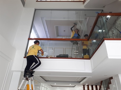 Vệ sinh nhà cửa
