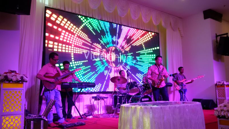 Cung cấp nhóm nhạc