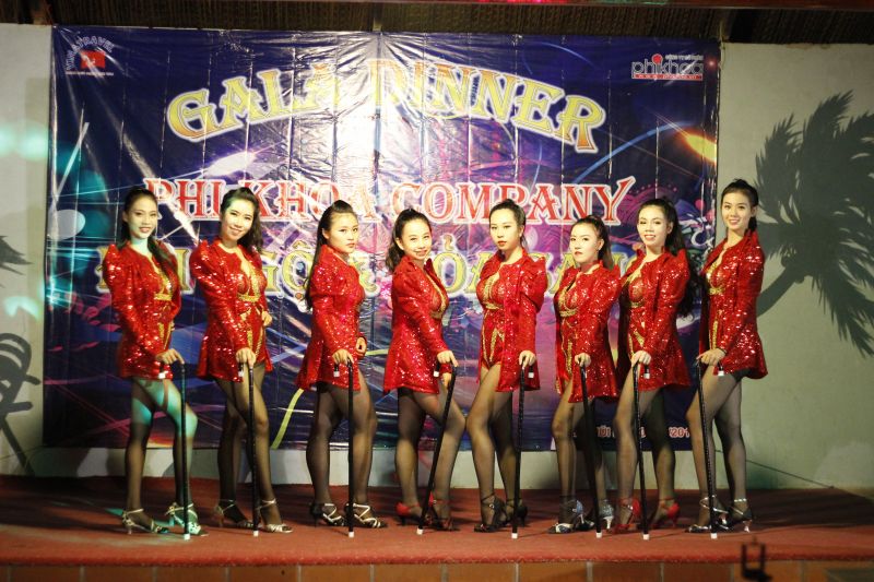 Cung cấp nhóm nhảy