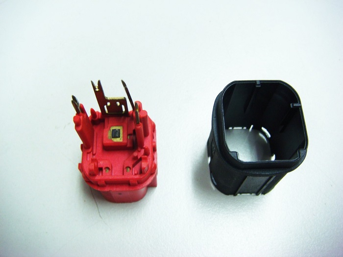 Chi tiết nhựa