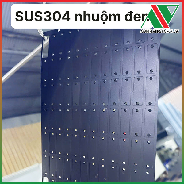 Nhuộm đen inox và thép
