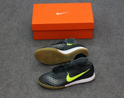 Giày Nike futsal