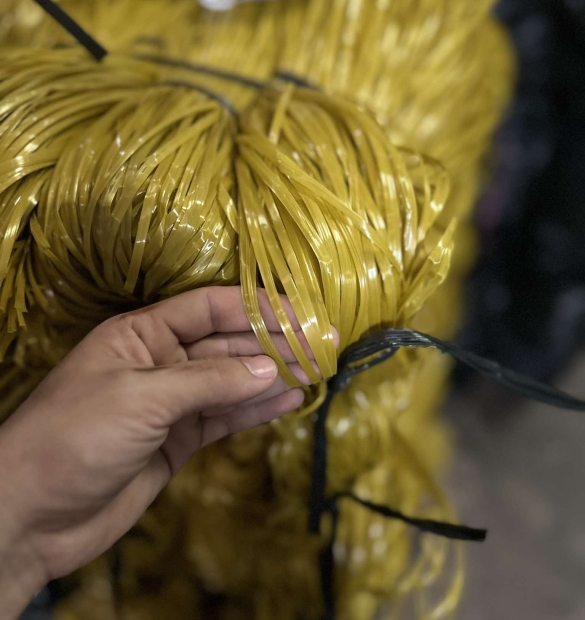 Dây nilon kẽm màu vàng