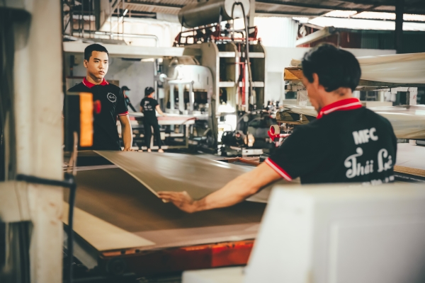 Hình ảnh nhà máy sản xuất Thái Lê