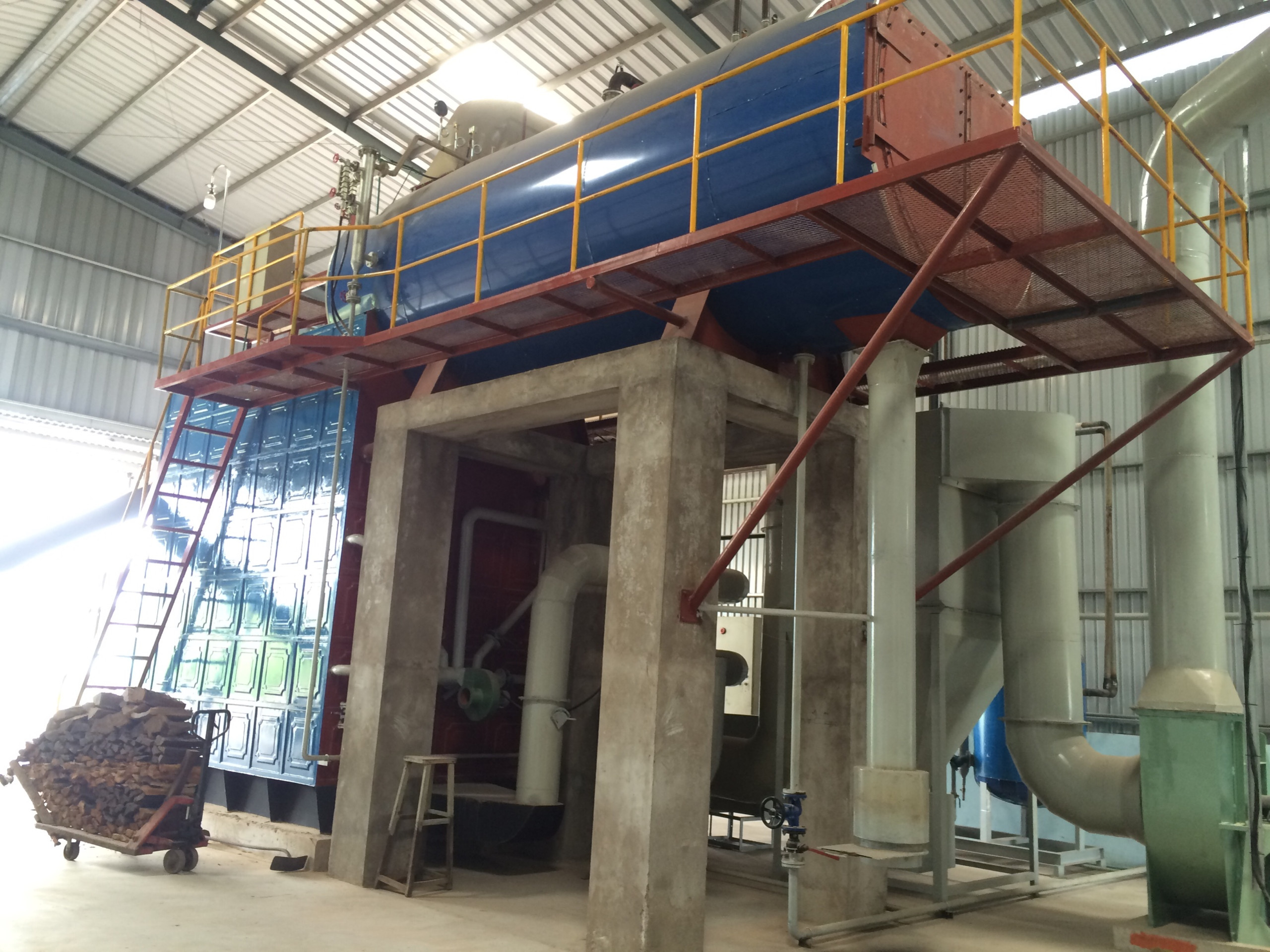 Nồi hơi đốt trấu tầng sôi