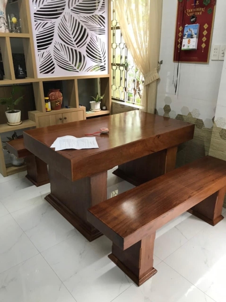 Bàn ghế gỗ