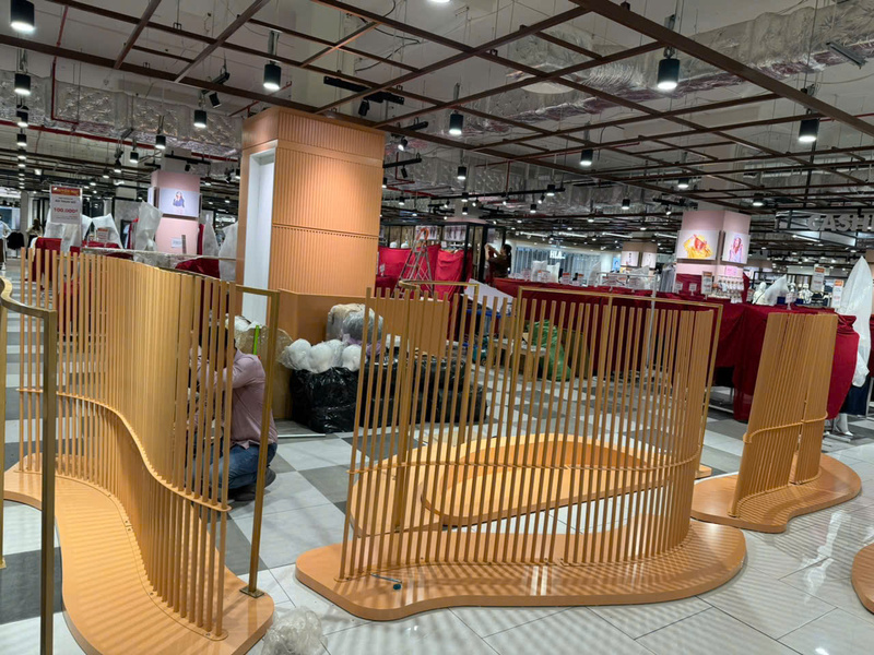 Thiết kế, thi công nội thất Showroom