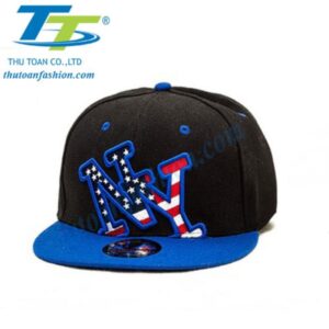 Nón snapback