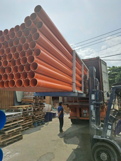 Ống PVC 110 x 5,0 cam