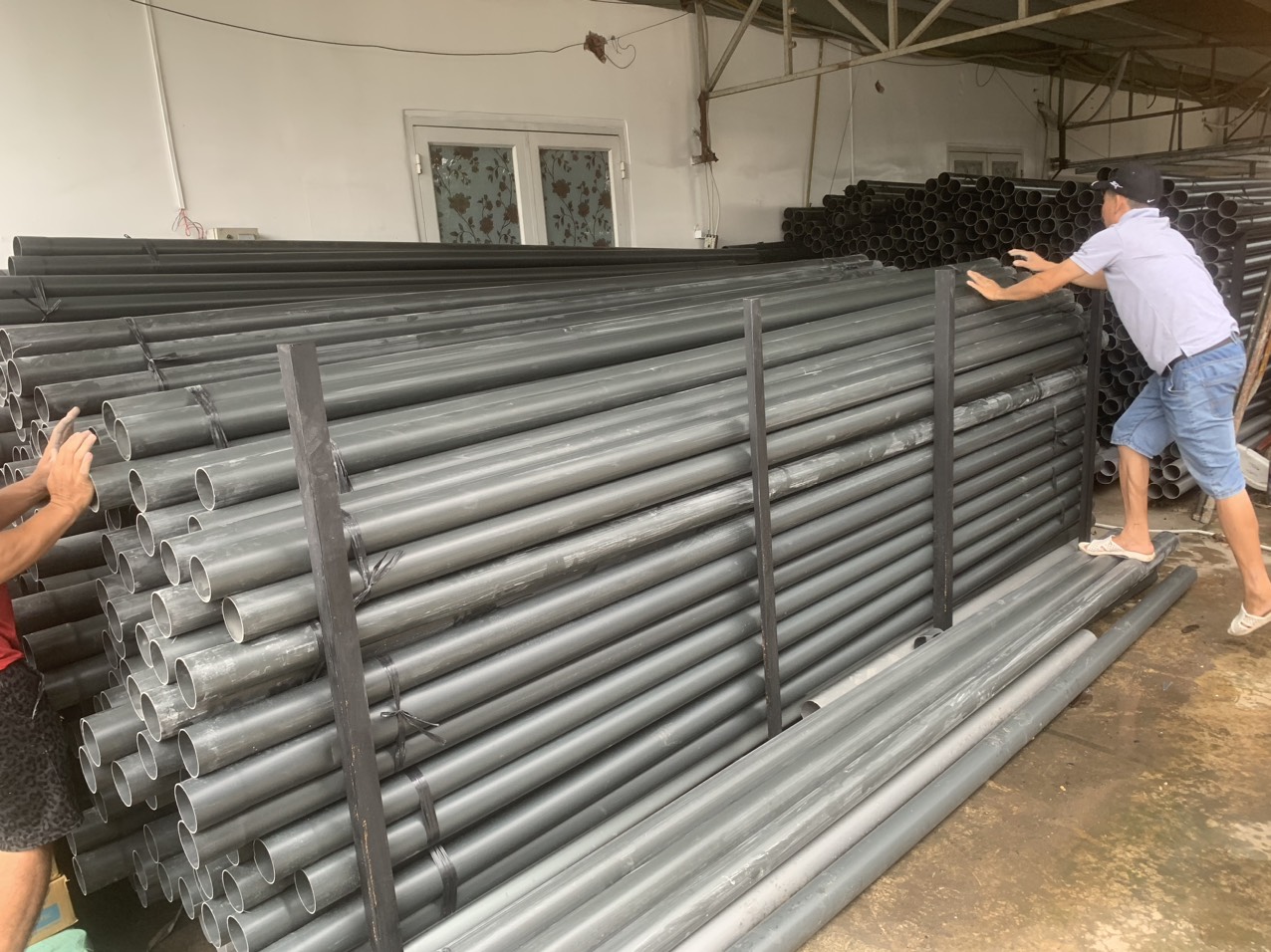 Ống nhựa PVC