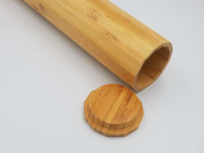 Ống tre để thư pháp