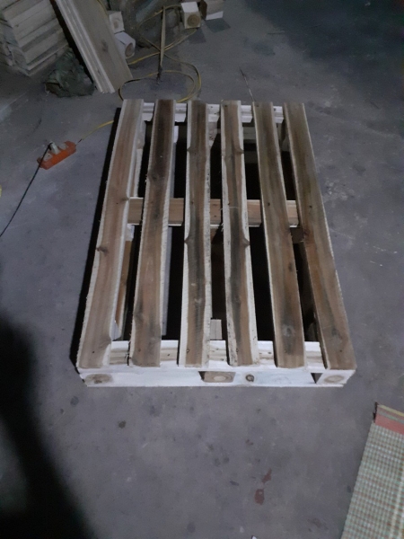 Pallet giấy
