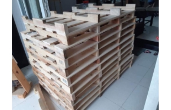 Đóng pallet kiện gỗ